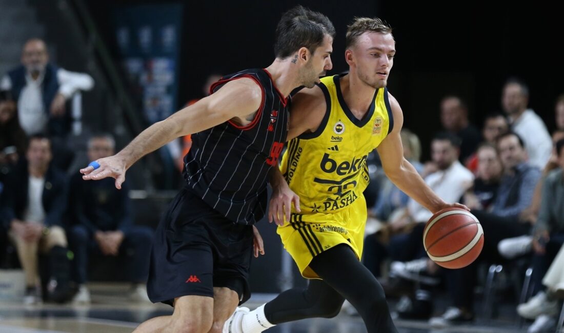 Fenerbahçe Beko deplasmanda galip geldi Fenerbahçe Beko İlk Periyodu Önde
