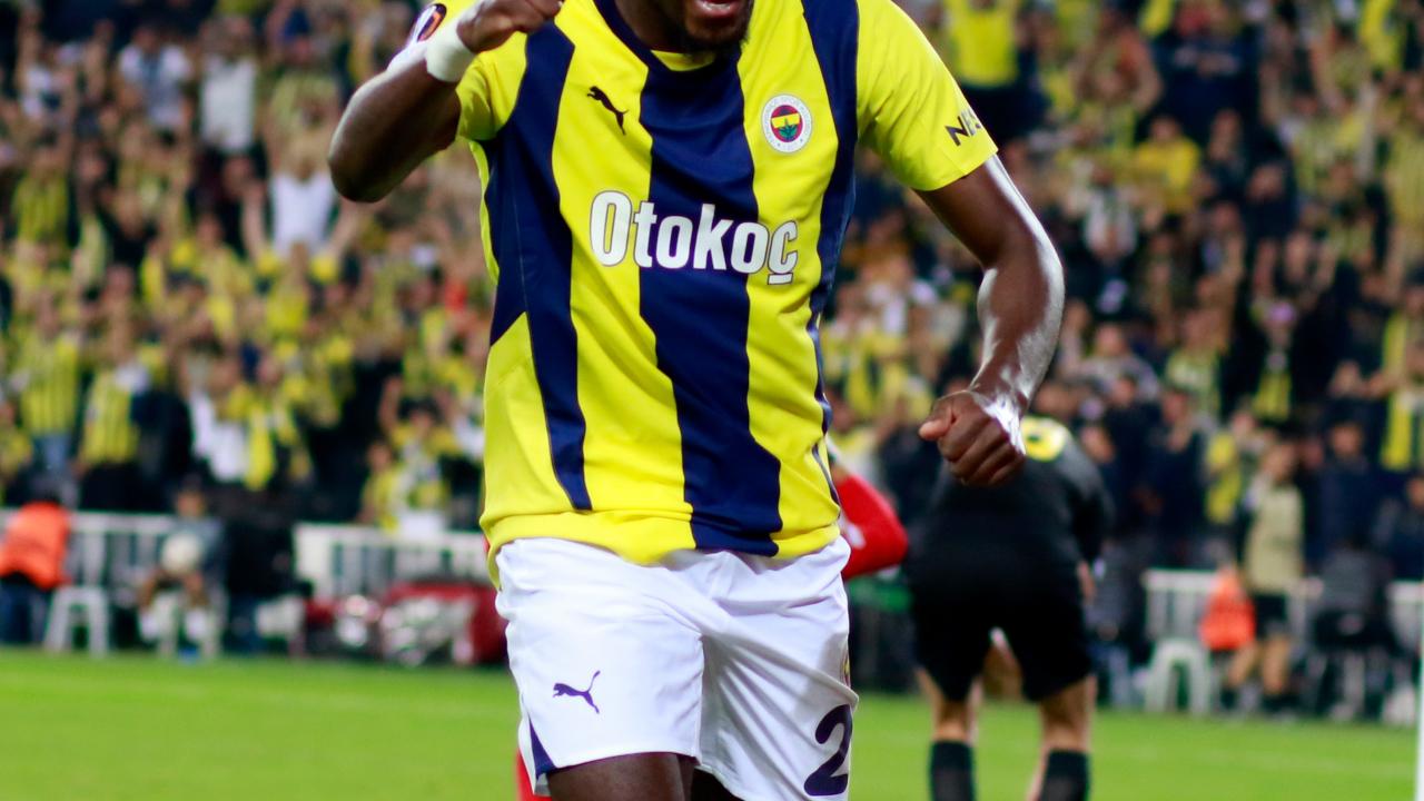 Fenerbahçe, Bright Osayi-Samuel ile Yeni Sözleşme İçin Anlaştı H2: Fenerbahçe,