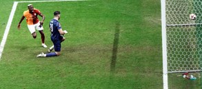 Galatasaray, UEFA Avrupa Ligi’nde Tottenham’u 3-2 Mağlup EttiHaberin BaşlıklarıGalatasaray, UEFA