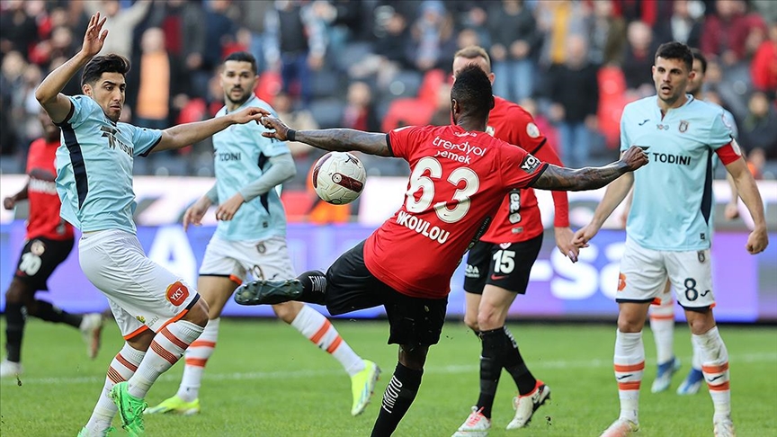 Gaziantep FK, Ligde Zorlu Bir Mücadeleye Hazırlanıyor Gaziantep FK, Büyükşehir