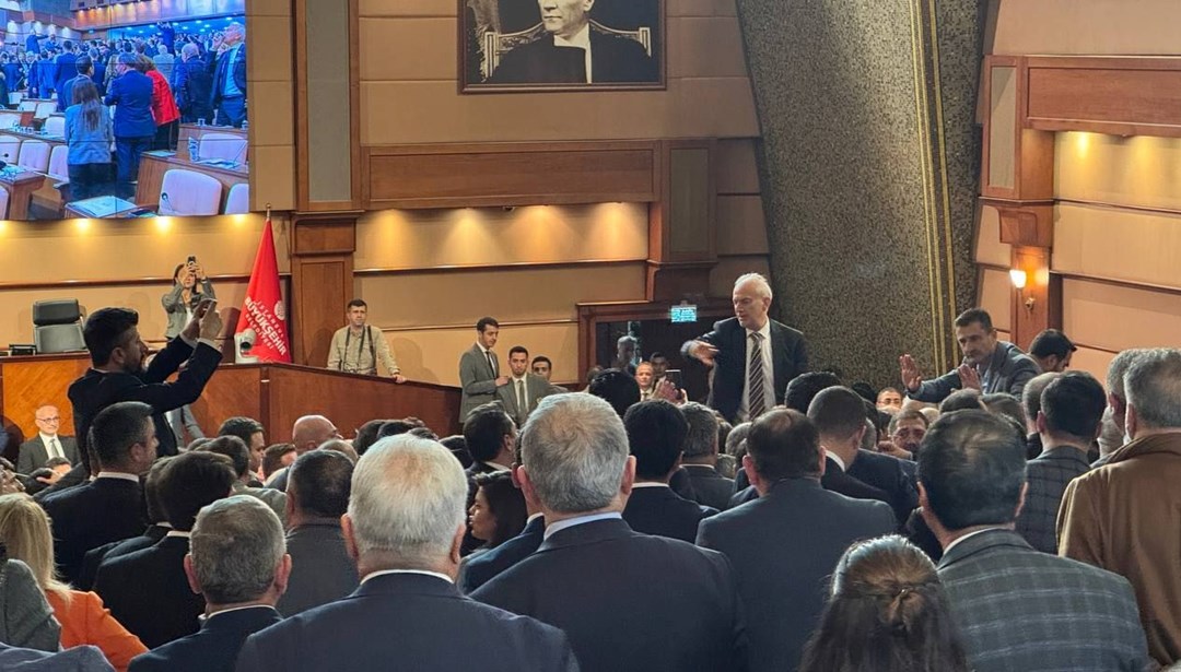 İstanbul Hava Durumu: Bulutlu Son dakika haberlerini canlı izlemek için