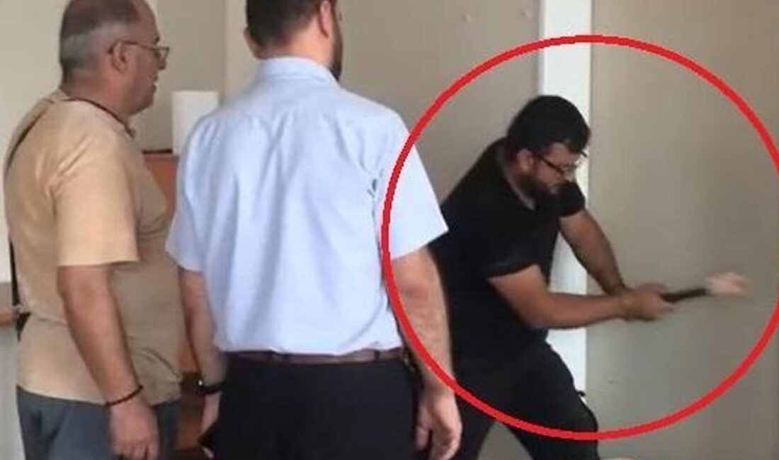 Eğitim Sendikaları Ödül Dağıtımını Protesto Etti: “Liyakat İlkesi Yok Sayılıyor”