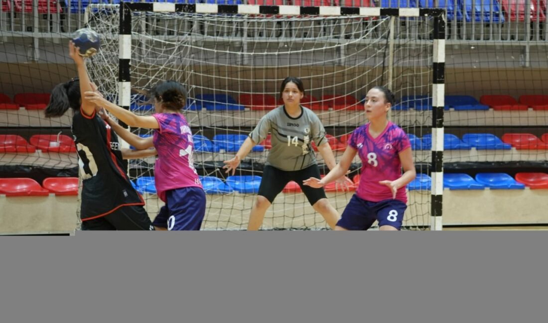 Karabük’te Okul Sporları Genç Kızlar Hentbol İl Birinciliği Sonuçlandı Ovacık
