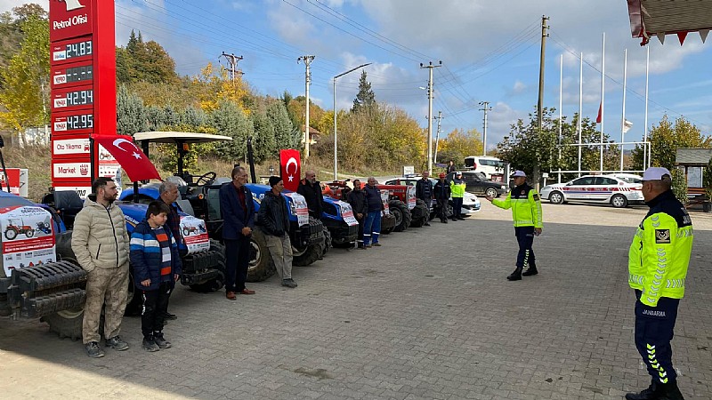 Traktör Sürücülerine Trafik Güvenliği Eğitimi Verildi Karamürsel İlçe Jandarma Komutanlığı,