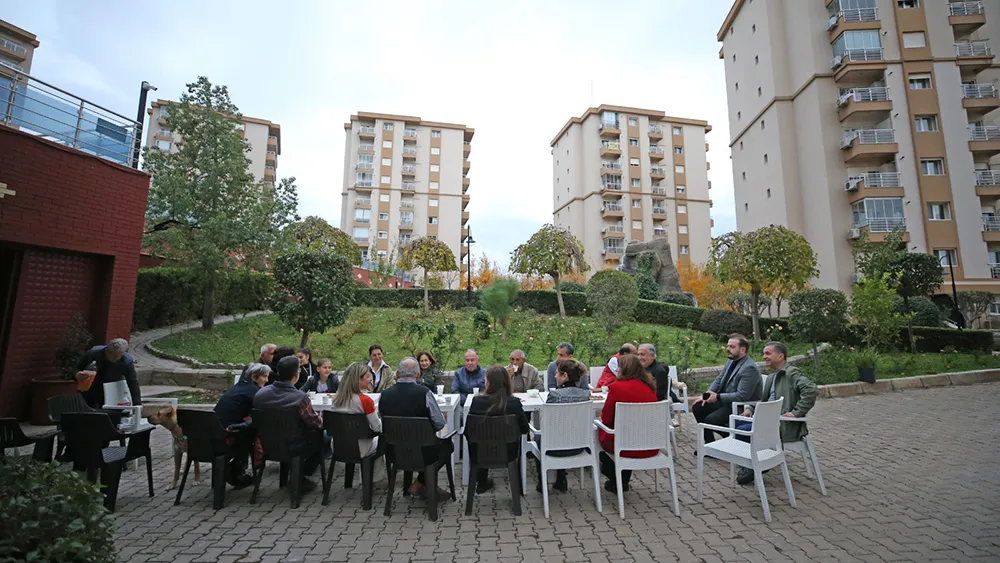 Karşıyaka’nın Filizleri Projesi Üniversite Öğrencilerine Destek Olmaya Devam Ediyor Nar