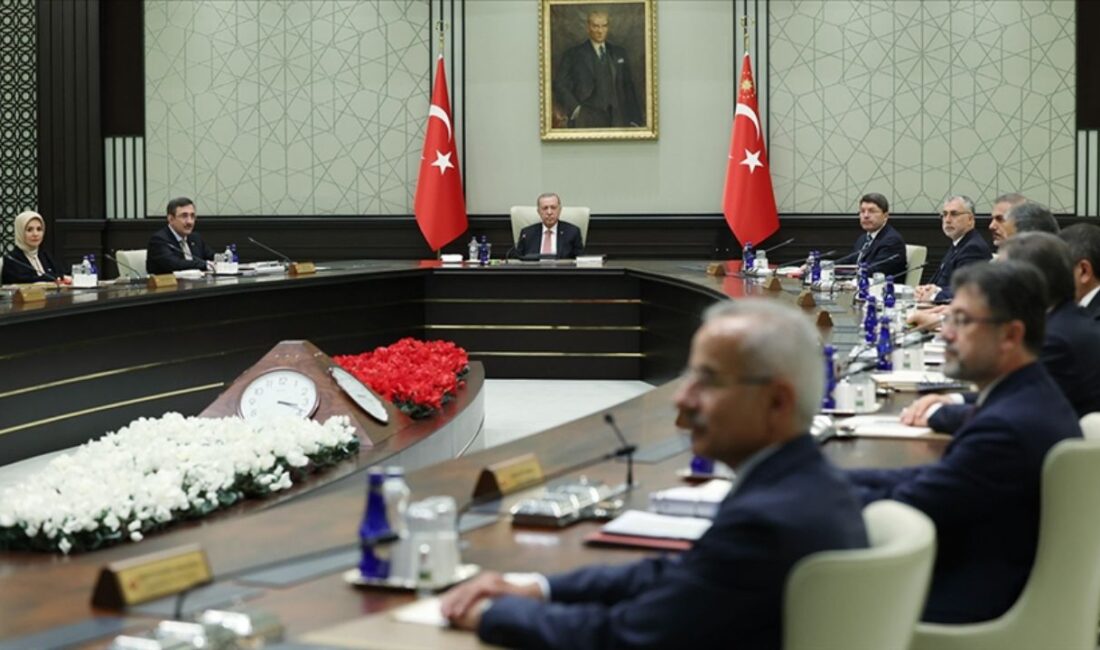 Cumhurbaşkanlığı Kabinesi Toplantısı Gündemi Riskler ve Çözüm Yolları Görüşülecek Cumhurbaşkanı