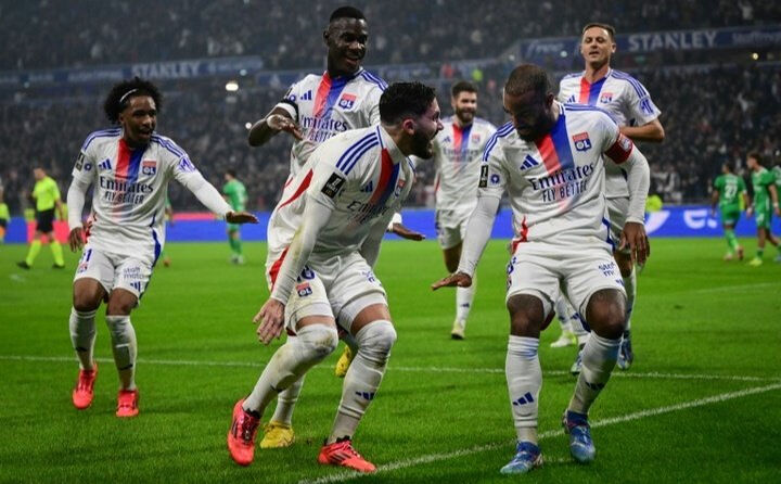 Lyon Ligden Düştü Mü? Fransa Futbol Federasyonu Transfer Yasağı Getirdi! Lyon küme düştü mü? Fransa Futbol Federasyonu transfer yasağı getirdi!