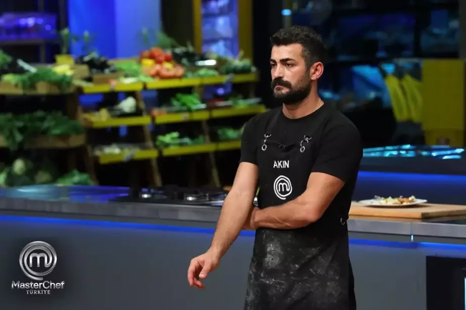 MasterChef Türkiye’de Akın Kimdir? Eleme Gecesi Detayları – 3 Kasım