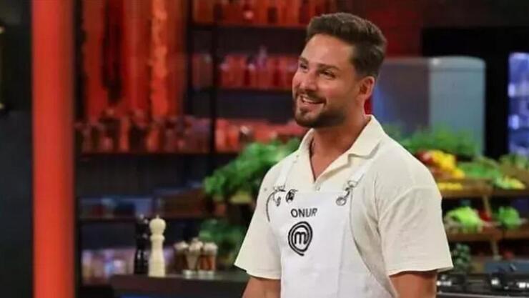MasterChef Türkiye'de Onur'un Tartışmalı El Hareketi