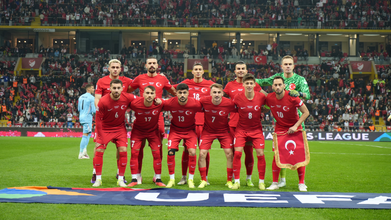 Milli Futbol Takimi dunya siralamasinda 2 basamak geriledi