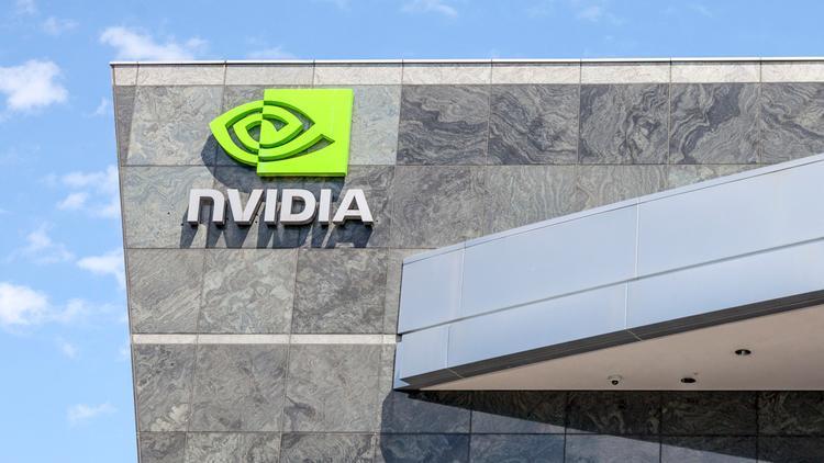 Nvidia Hisseleri Yapay Zeka Harcamaları ve Çip Anlaşmasıyla YükseldiHaberin BaşlıklarıNvidia