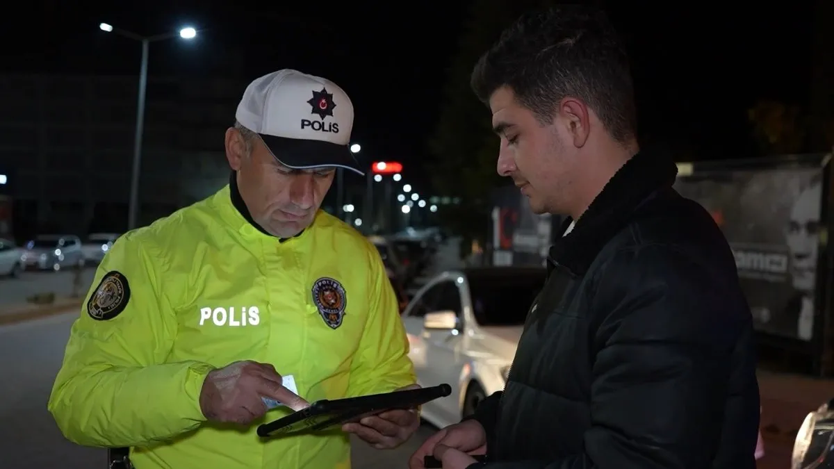 Kırıkkale Emniyet Müdürlüğü Öğrenci Bölgelerinde Huzur Operasyonu Gerçekleştirdi Yahşihan İlçe