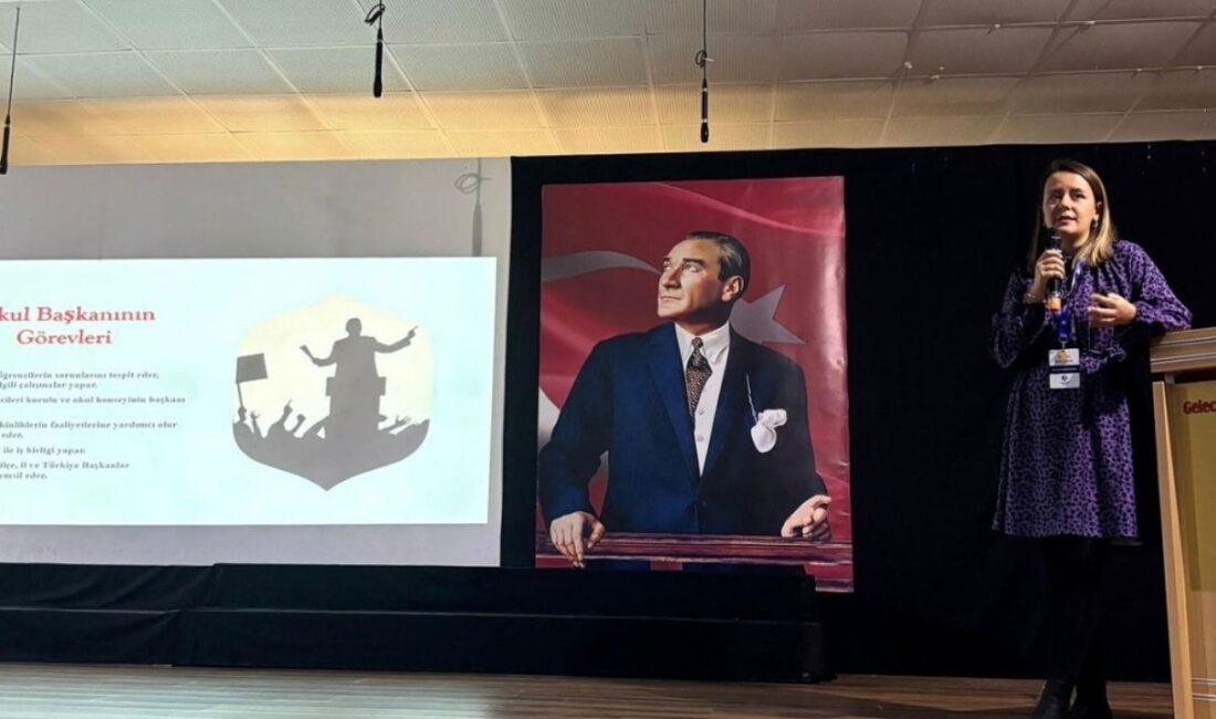 Çanakkale Koleji Ortaokulu’nda Öğrenciler Okul Başkanlığı İçin Yarıştı Öğrenciler Liderlik
