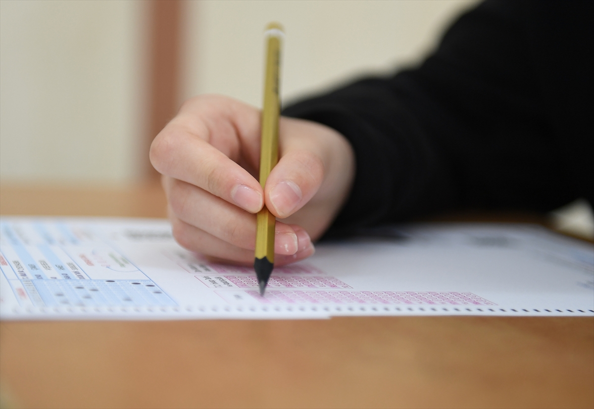 Ogretmenlere Yeni Sinav Gorevi 3 Oturum Basvurular Acildi