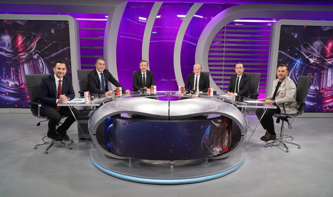Okan Buruk: “Sezon Başlangıcımız Eylül-Ekim Performansına Ulaşıyor”Haberin BaşlıklarıOkan Buruk: “Sezon