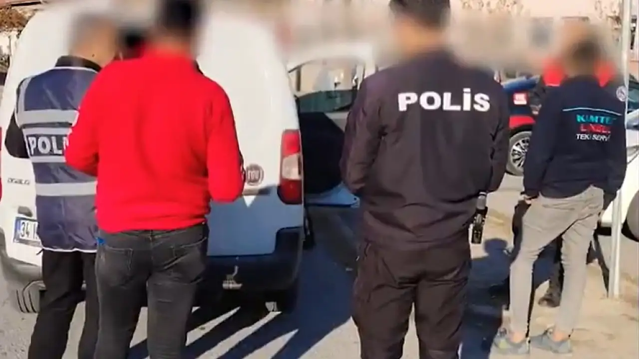 Okul Etrafinda Narkotik Kontrolu Basladi