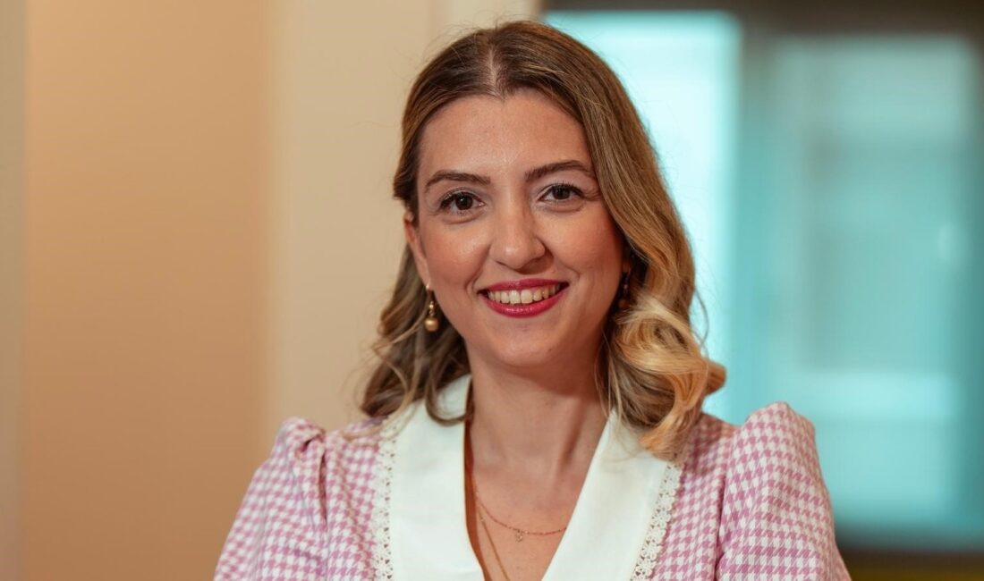 Disleksi Nedir? Belirtileri ve Tedavisi Disleksi Nedir? Özgül öğrenme güçlüğü