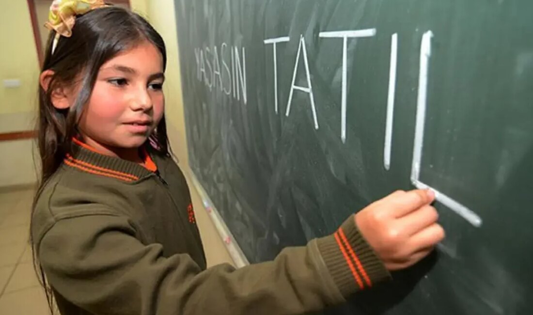 2024-2025 Eğitim Öğretim Yılında Okul Takvimi Sömestr Tatili Yarıyıl tatili,