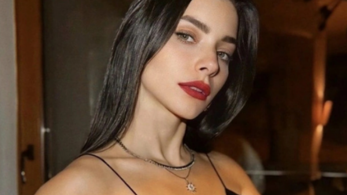 Merve Boluğur Oyunculuktan Müziğe Geçiş Yaptı! Merve Boluğur’un Oyunculuk Kariyeri