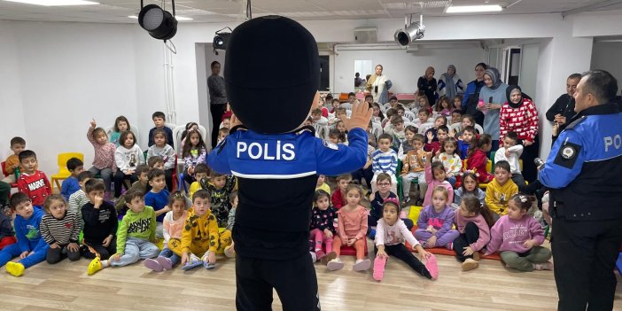 Canik İlçesinde Öğrencilere Toplum Destekli Polislik Eğitimi Verildi Eğitim Etkinliği