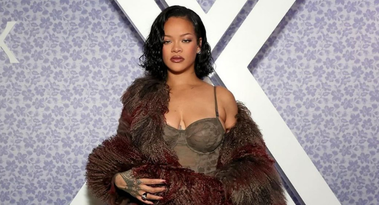 Rihanna, Sosyal Medya Paylaşımının Altındaki Yorumlara Sert Cevaplar Verdi Rihanna,