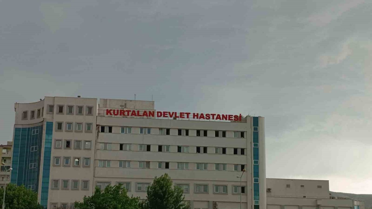 Siirtte 16 Ogrenci Gida Zehirlenmesi Suphesiyle Tedavi Altina Alindi