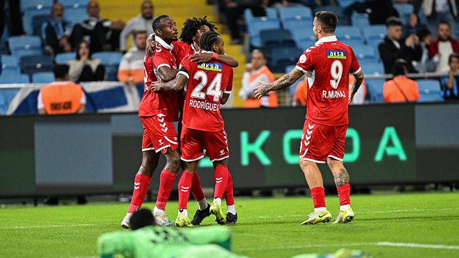 Sivasspor – Antalyaspor Maçı: Süper Lig’in 14. Hafta Heyecanı BaşlıyorHaberin