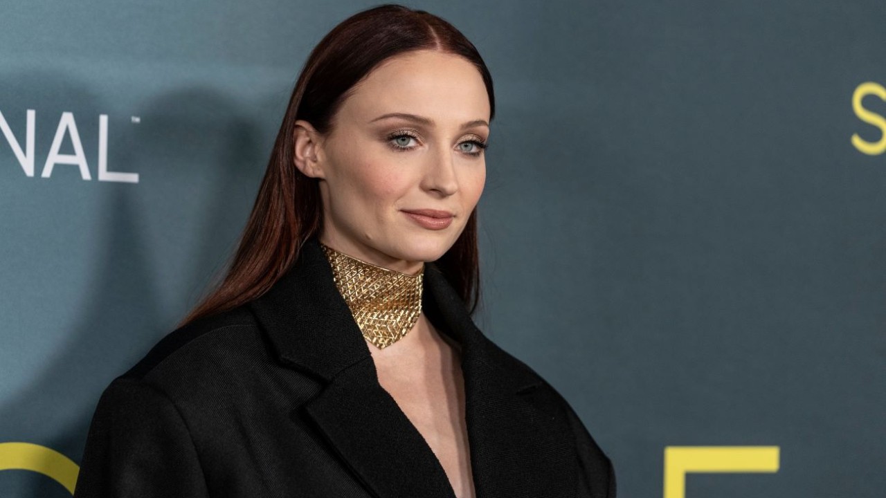 Sophie Turnerin Ikonik Yeni Lara Croft Hali