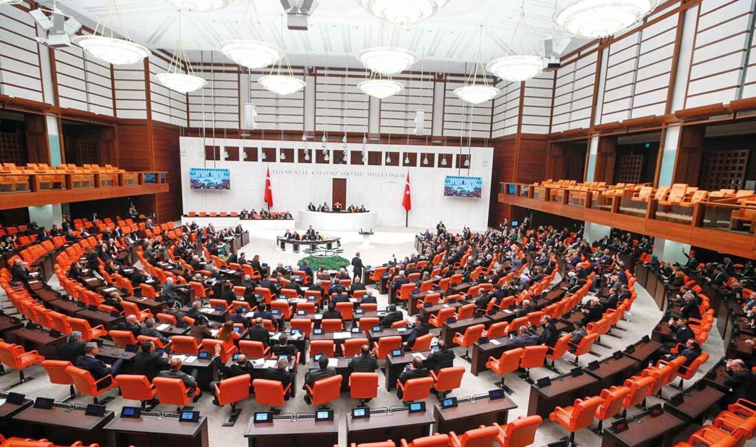 Türkiye’de Silah Kanununda Değişiklik Yapılmasını Öngören Yasa Teklifi Kabul Edildi