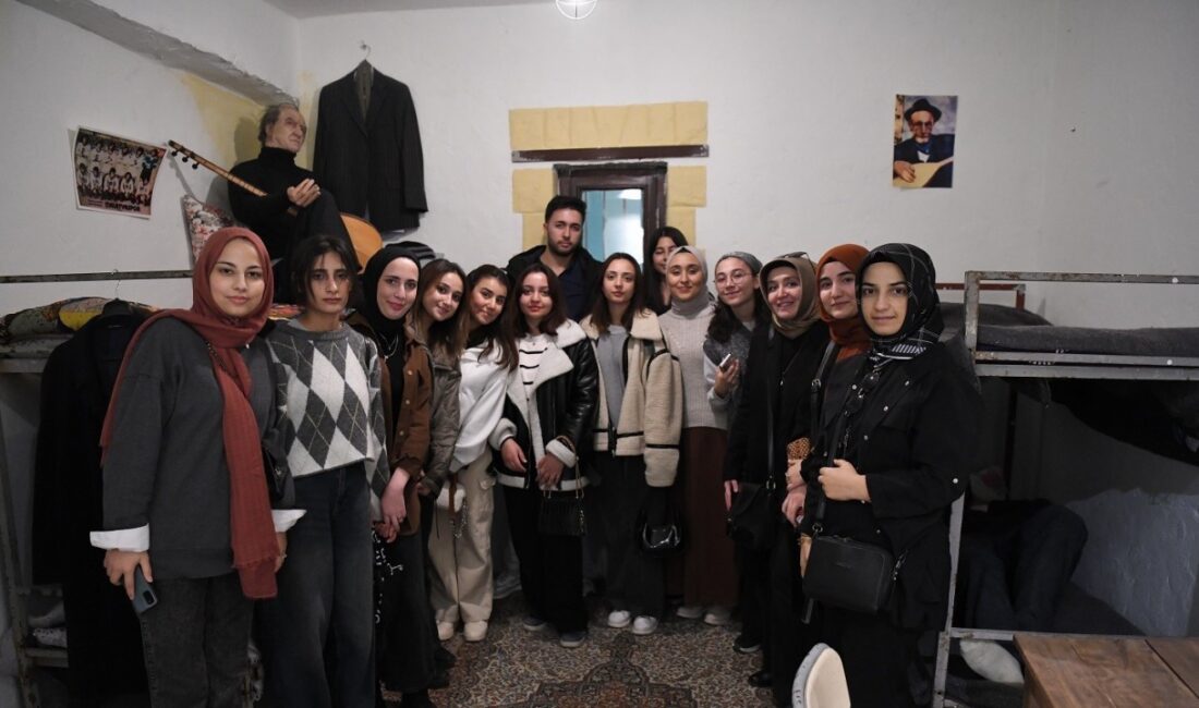Turgut Özal Üniversitesi Psikoloji Bölümü Öğrencileri Yeşilyurt Belediyesi İyilik Elçisi