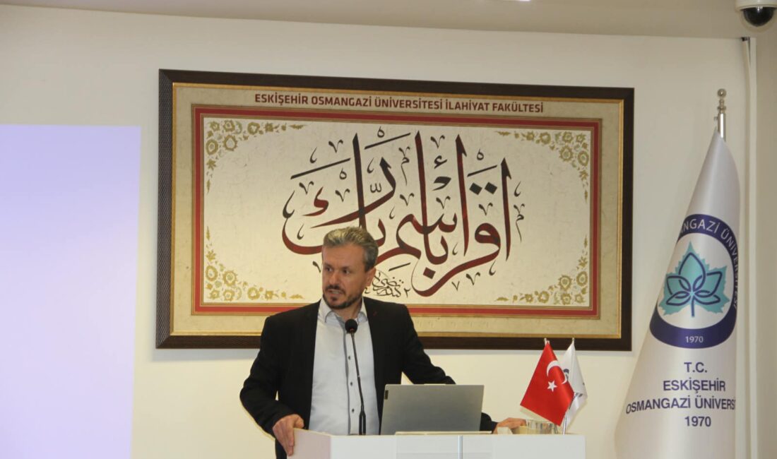 Üniversitede Eğitim Alırken Hafızlık Eğitimi de Alıyorum! Eskişehir Osmangazi Üniversitesi İlahiyat Fakültesi’nde gerçekleşen bir tanıtım programı, Kur’an-ı