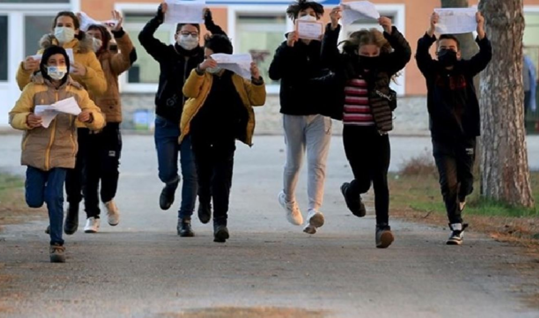 MEB 2024-2025 Eğitim Takvimi Yayınlandı: Yarıyıl Tatili DetaylarıHaberin BaşlıklarıMEB 2024-2025