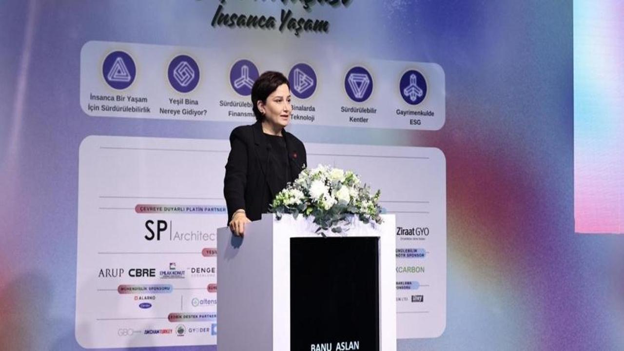Yeşil Binalar ve Şehirler Zirvesi’nde Bakan Aslan ÇEDBİK ile Bir