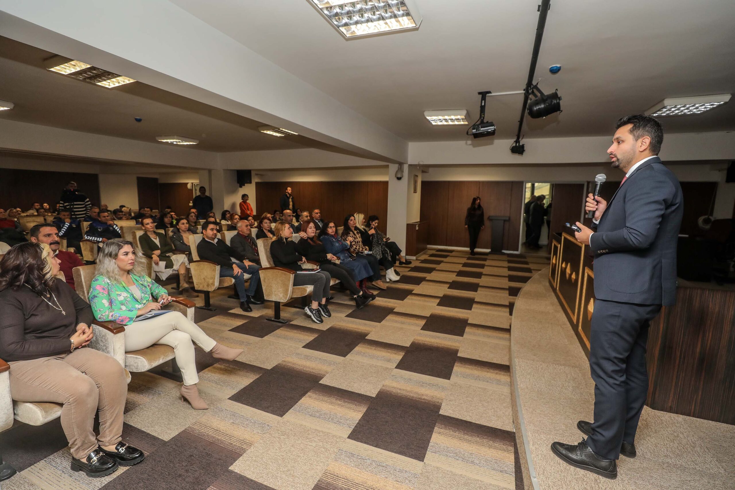 Yenimahallede Belediye Personeline Egitim Haftasi Baskent Firsatlari scaled