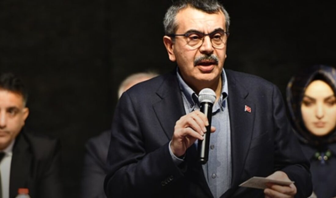 Milli Eğitim Bakanı Yusuf Tekin’in Laiklik Açıklamalarına Tepki Laiklik Tartışması: