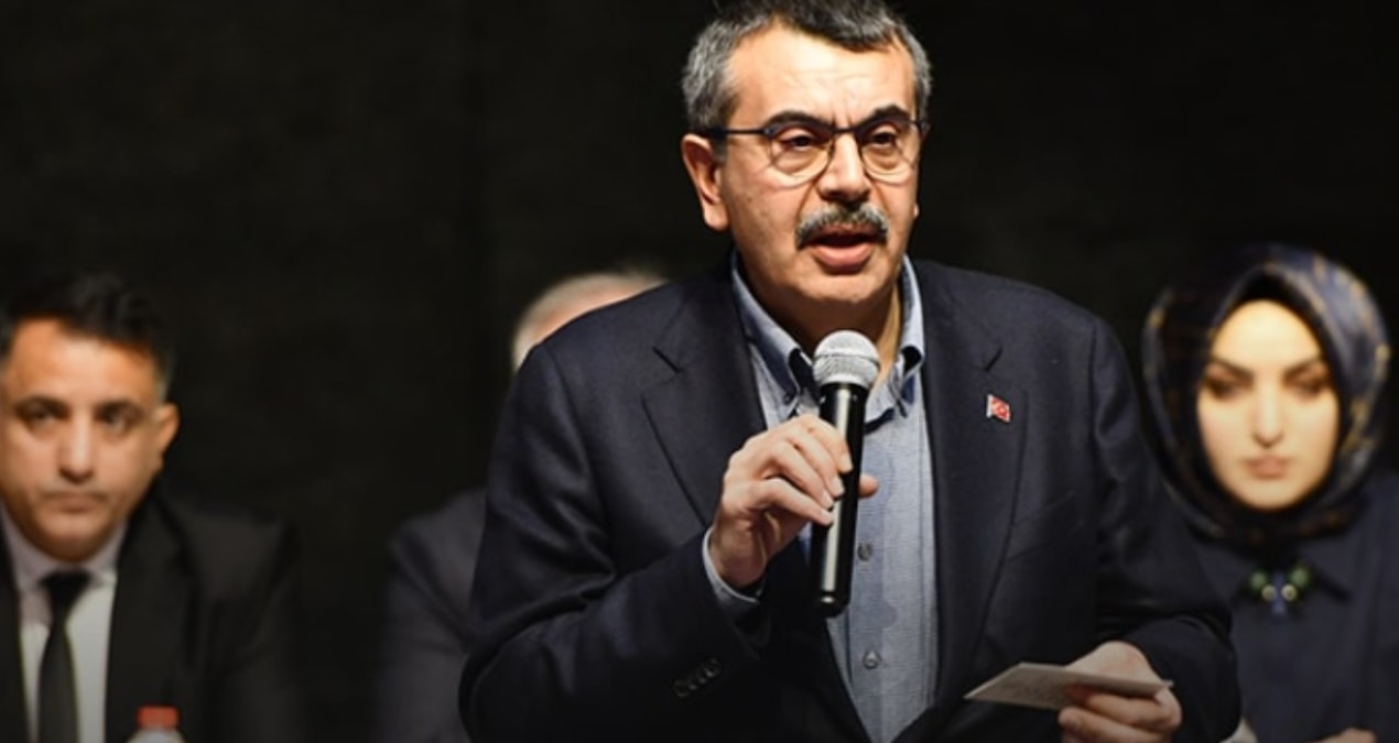 Milli Eğitim Bakanı Yusuf Tekin’in Laiklik Açıklamalarına Tepki Laiklik Tartışması: