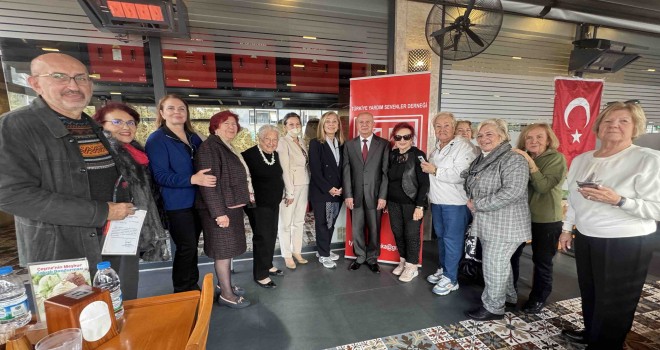 Türkiye Yardım Sevenler Derneği (TYSD) Genel Başkanı Dilek Bayazıt İzmir’de