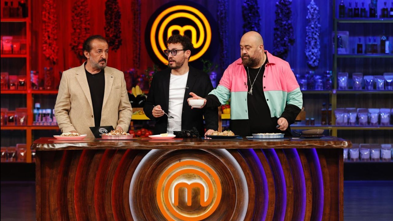 12 Aralık Masterchef eleme adayı kim oldu? Dokunulmazlık oyununu kırmızı takım kazandı!