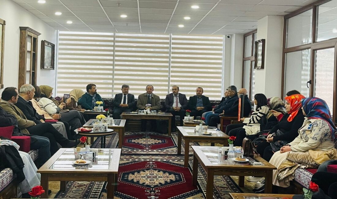 Nevşehir İl Milli Eğitim Müdürlüğü tarafından düzenlenen Edebiyat Akademisi’nde Sadık