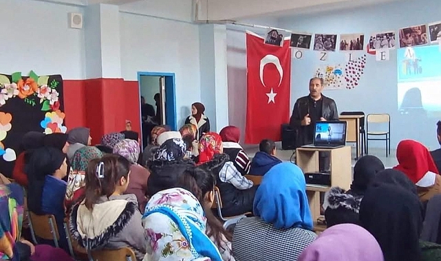 Eğitimde Velilerin Rolü ve Destekleme ProgramlarıHaberin BaşlıklarıEğitimde Velilerin Rolü ve