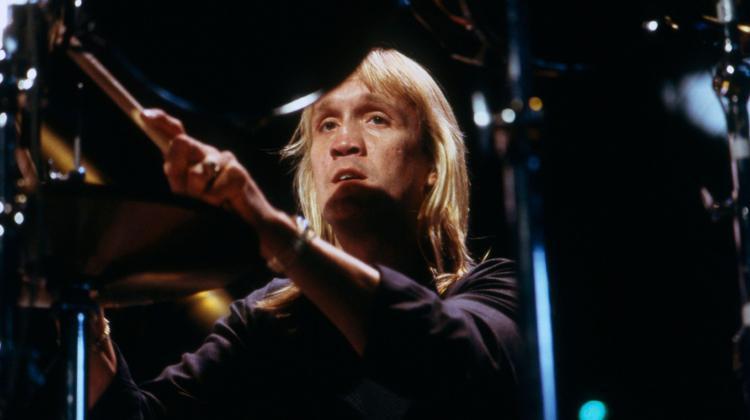 Iron Maiden Bateristi Nicko McBrain Emekli Oluyor, Gruba Yeni Davulcu
