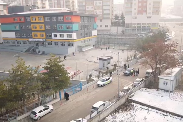 Malatya İl Emniyet Müdürlüğü Okul ve Yurt Çevresinde Denetimlerini Sürdürüyor