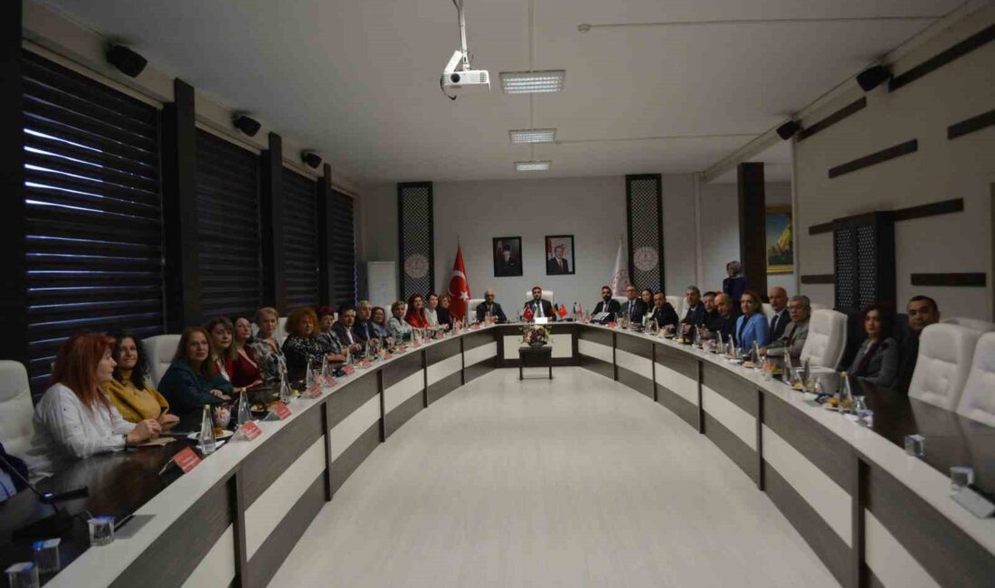 Yunus Emre Enstitüsü ve İstanbul İl Milli Eğitim Müdürlüğü, Türkiye
