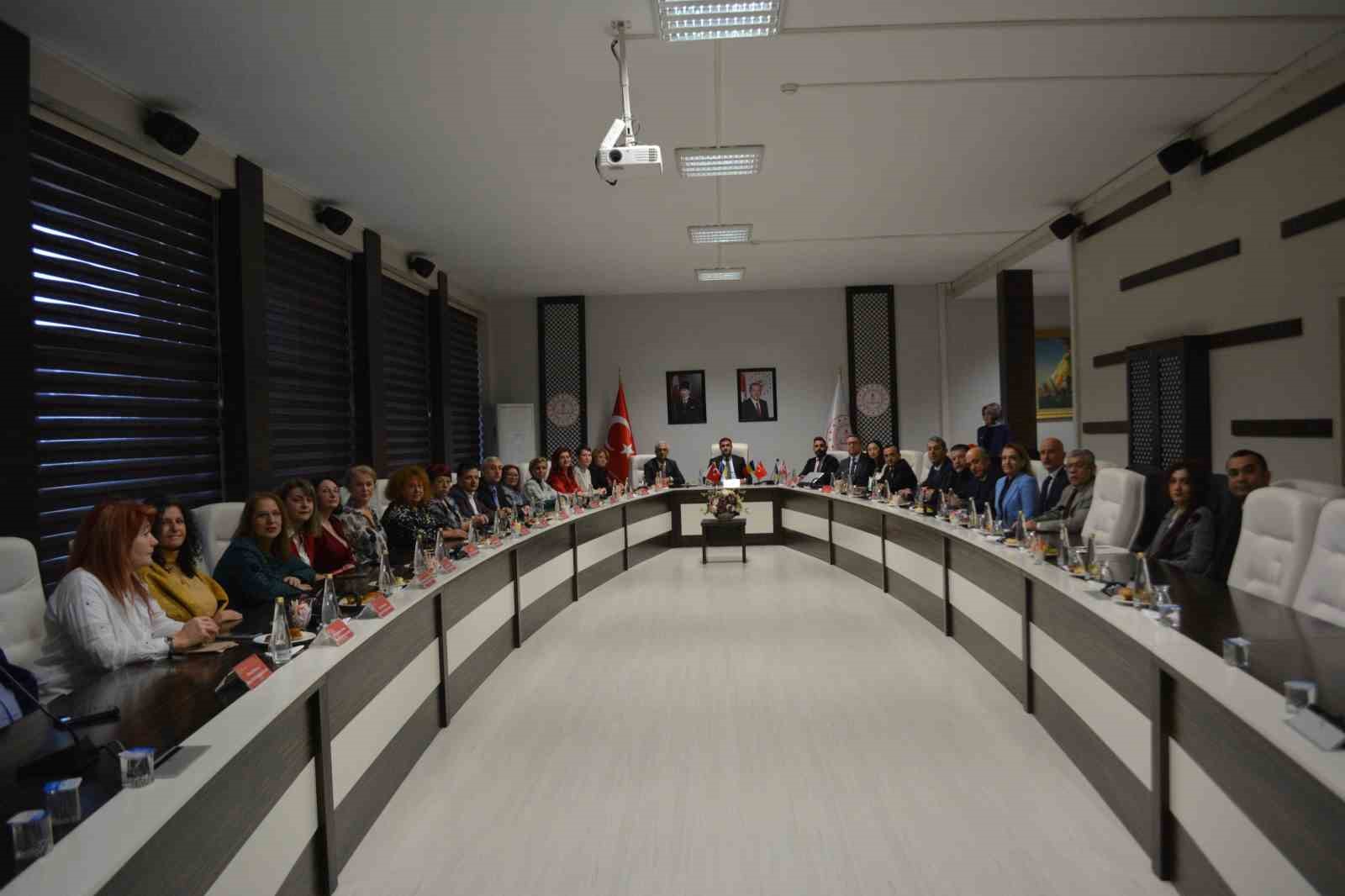 1734271503 Yunus Emre Enstitusu ve Istanbul Il Milli Egitim Mudurlugu Turkiye