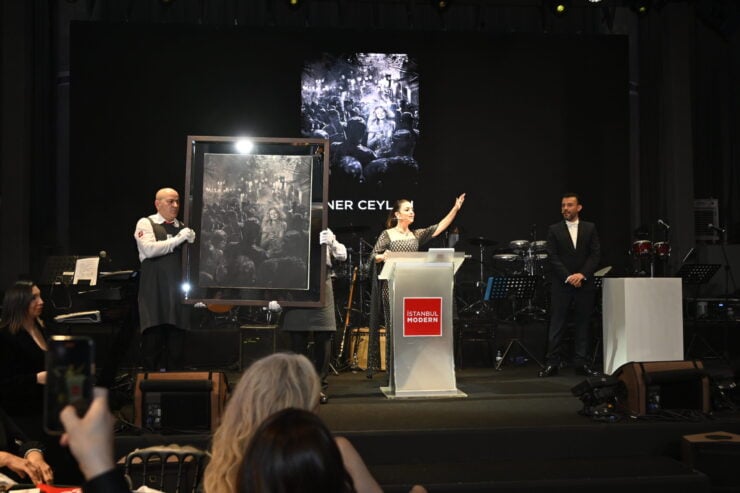 İstanbul Modern Gala Modern Etkinliği Sanata Destek SağladıHaberin Başlıklarıİstanbul Modern
