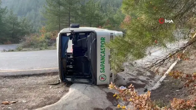 İlkokul Öğrencilerini Taşıyan Midibüs Kaza Yaptı: 7 Öğrenci ve 2