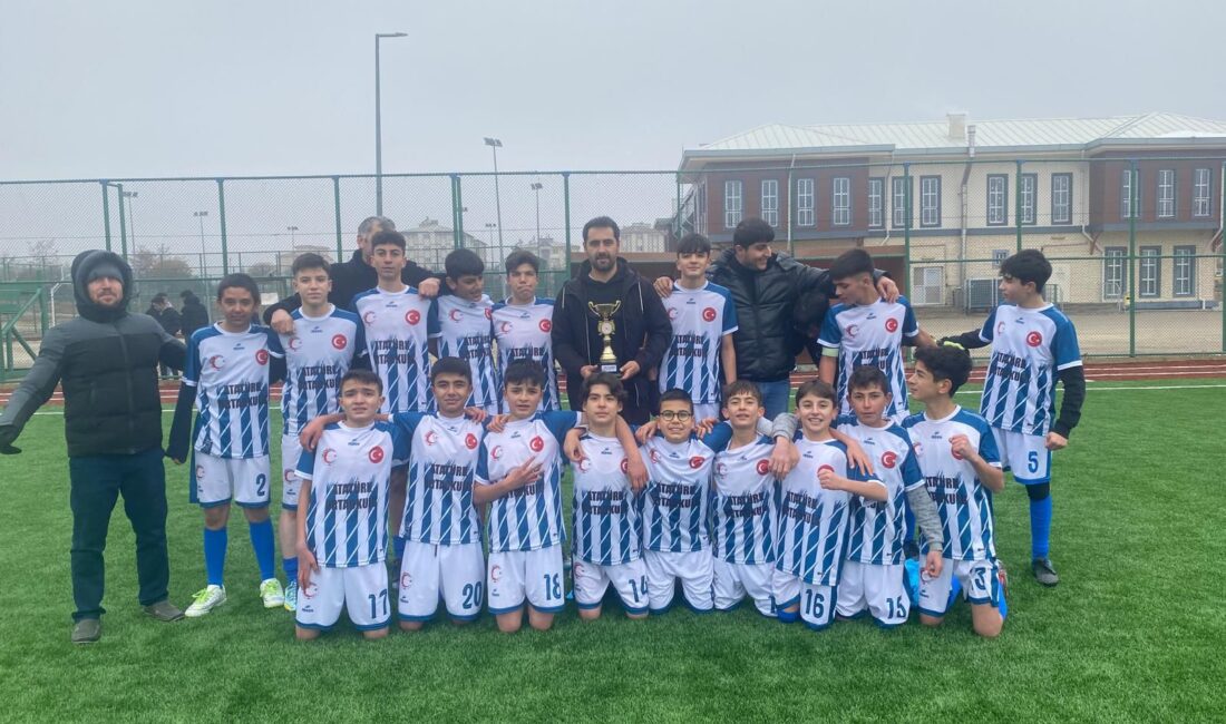 Afşin Atatürk Ortaokulu Okul Sporları Futbol Turnuvasında Şampiyon OlduHaberin BaşlıklarıAfşin