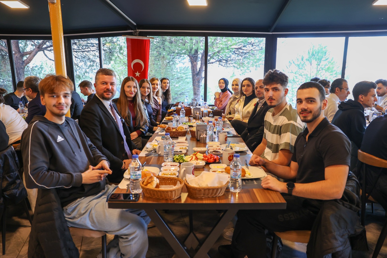 Buca Belediye Başkanı Kuzey Makedonya Türkçe Eğitim Bayramı Kutlamalarına Ev