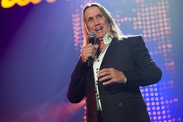 Iron Maiden Bateristi Nicko McBrain