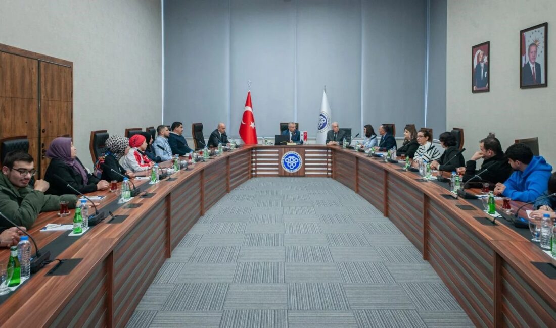 Erzincan Binali Yıldırım Üniversitesi Rektörü Prof. Dr. Akın Levent, engelli